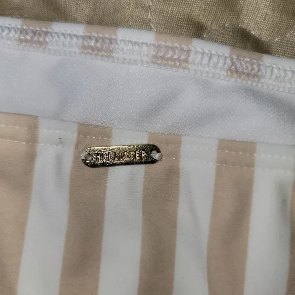 Hollister Swim bikini bottom tan/white Lg.